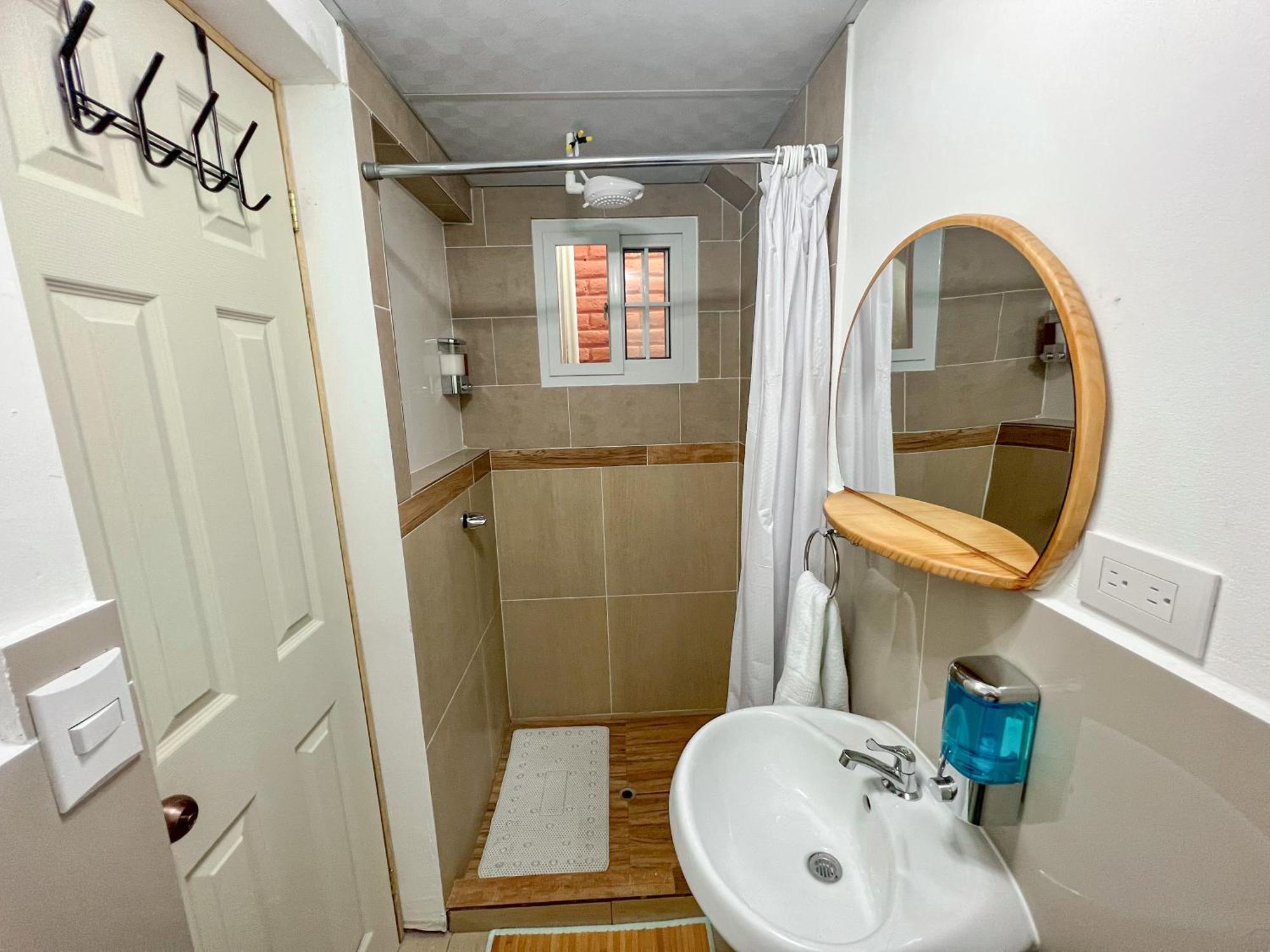 Casa Serena B&B Santa Tecla 外观 照片